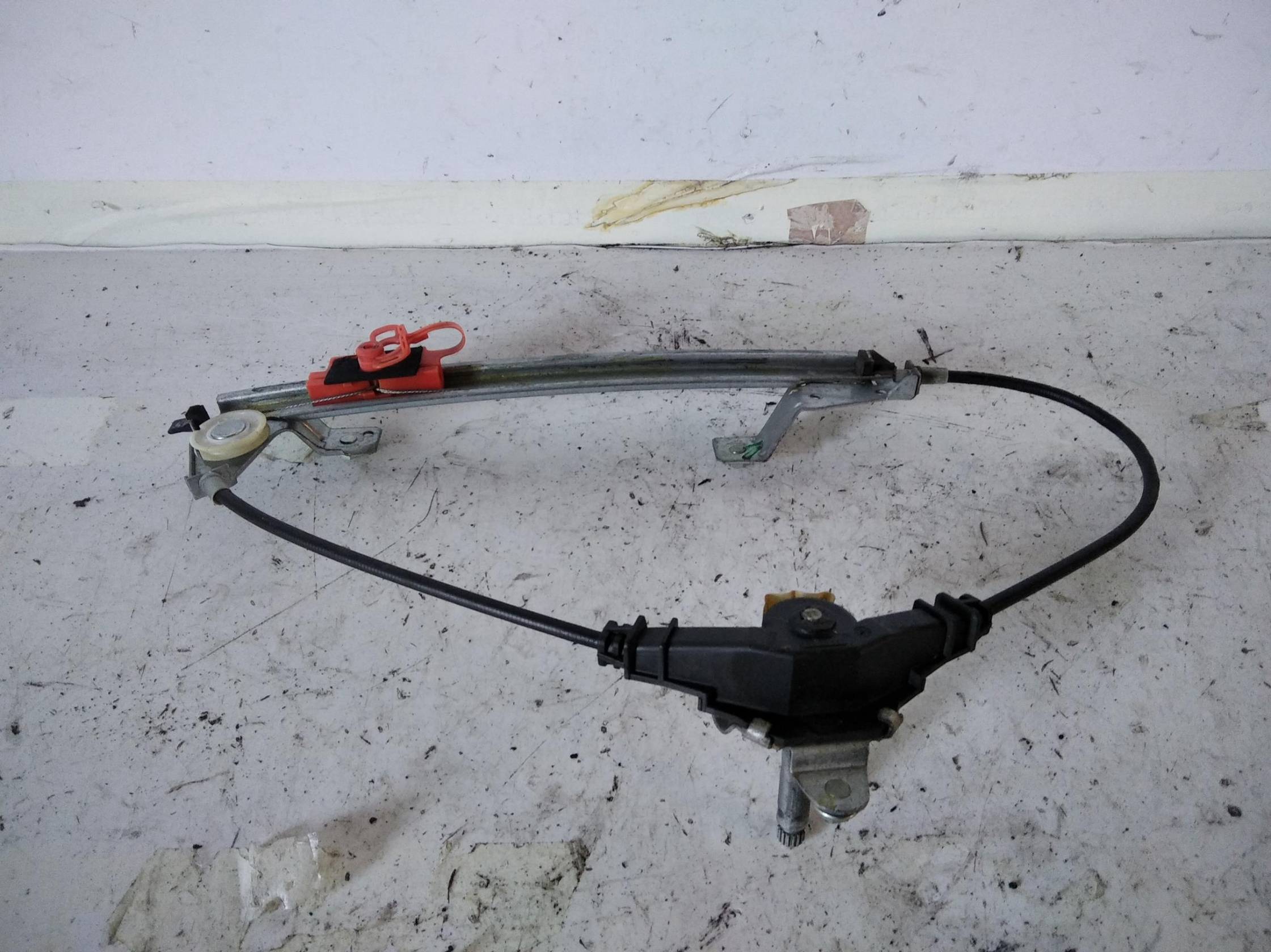 Alzacristallo porta post. sx.